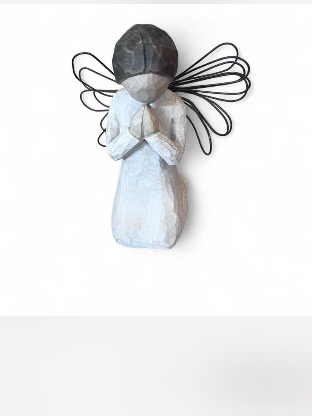 Vintage Willow Tree wooden Angel of Prayer in good condition!